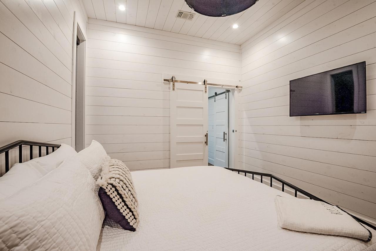 "The Barndo" 4Br Luxury Cabin, Hot Tub, Fire Pit, Bunks, Arcades, Playhouse! Broken Bow Luaran gambar