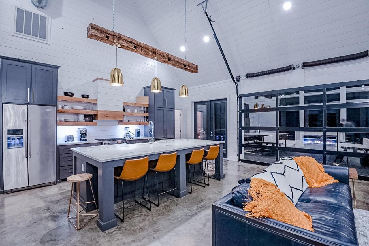 "The Barndo" 4Br Luxury Cabin, Hot Tub, Fire Pit, Bunks, Arcades, Playhouse! Broken Bow Luaran gambar