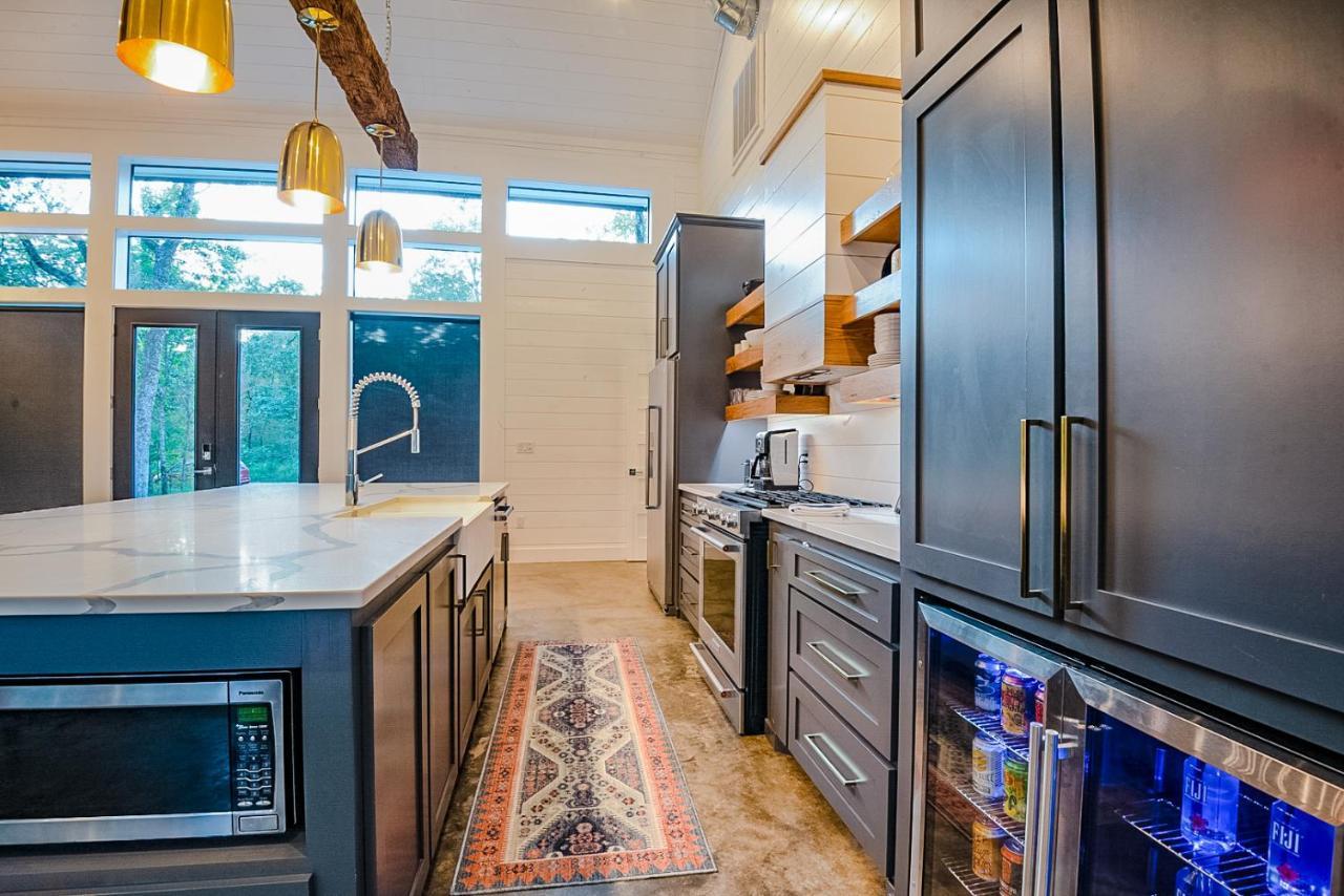 "The Barndo" 4Br Luxury Cabin, Hot Tub, Fire Pit, Bunks, Arcades, Playhouse! Broken Bow Luaran gambar
