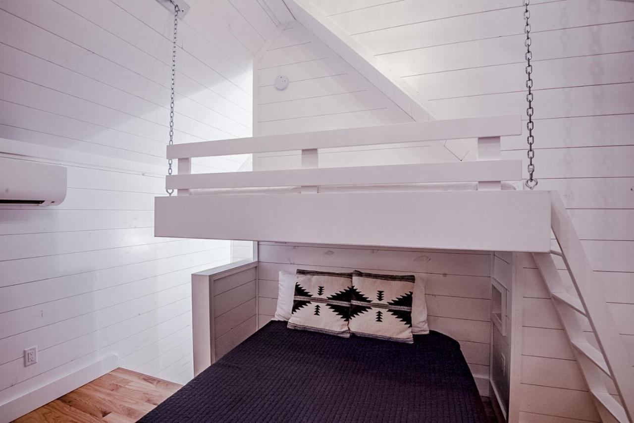 "The Barndo" 4Br Luxury Cabin, Hot Tub, Fire Pit, Bunks, Arcades, Playhouse! Broken Bow Luaran gambar