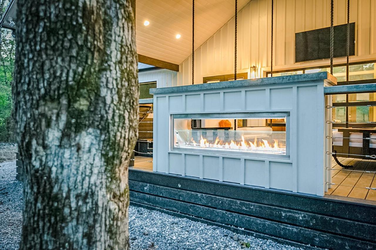 "The Barndo" 4Br Luxury Cabin, Hot Tub, Fire Pit, Bunks, Arcades, Playhouse! Broken Bow Luaran gambar