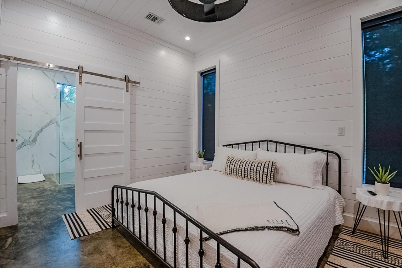 "The Barndo" 4Br Luxury Cabin, Hot Tub, Fire Pit, Bunks, Arcades, Playhouse! Broken Bow Luaran gambar